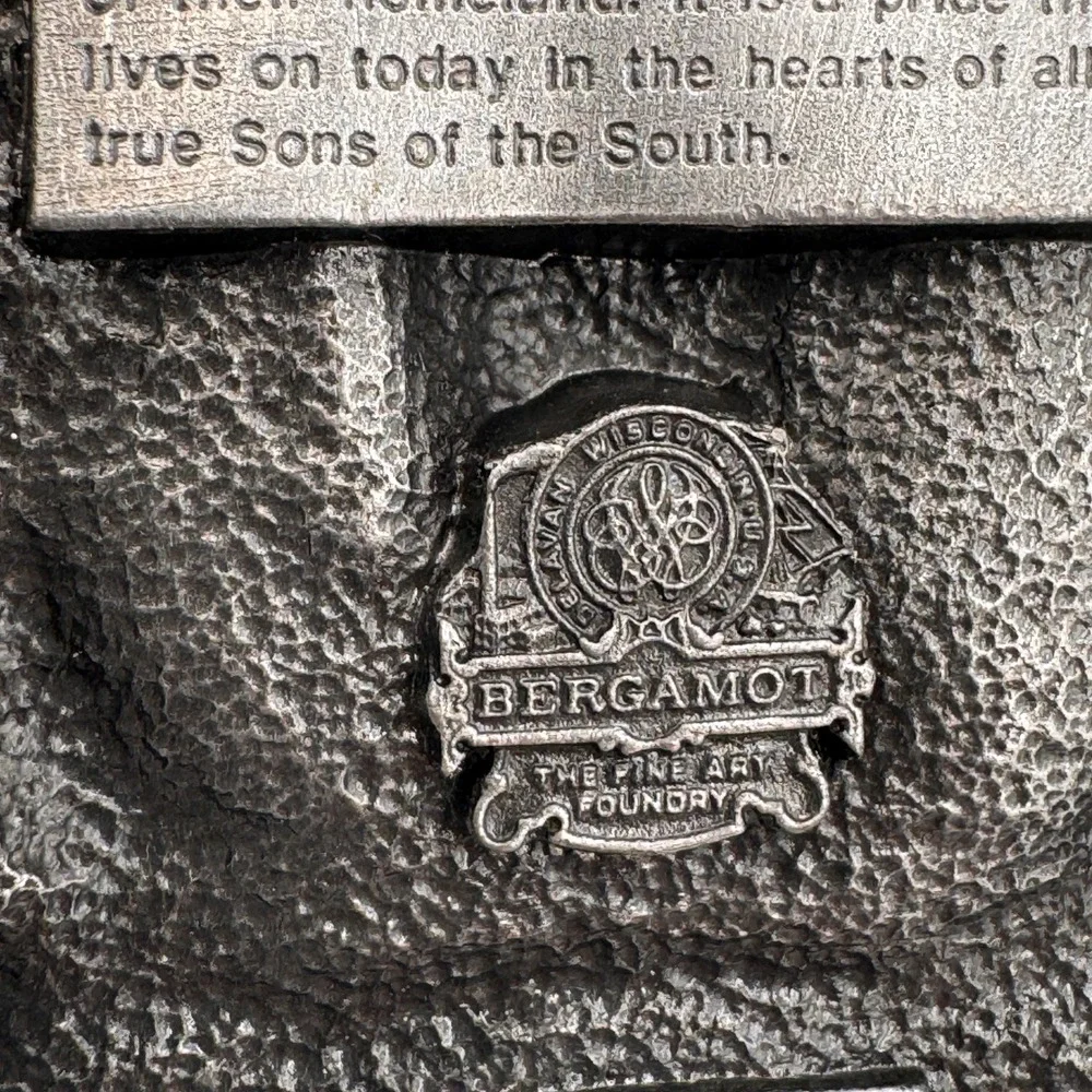 Vintage 1983 Bergamot CSA Belt Buckle Jefferson Davis Lee Jackson Civil War A-52
